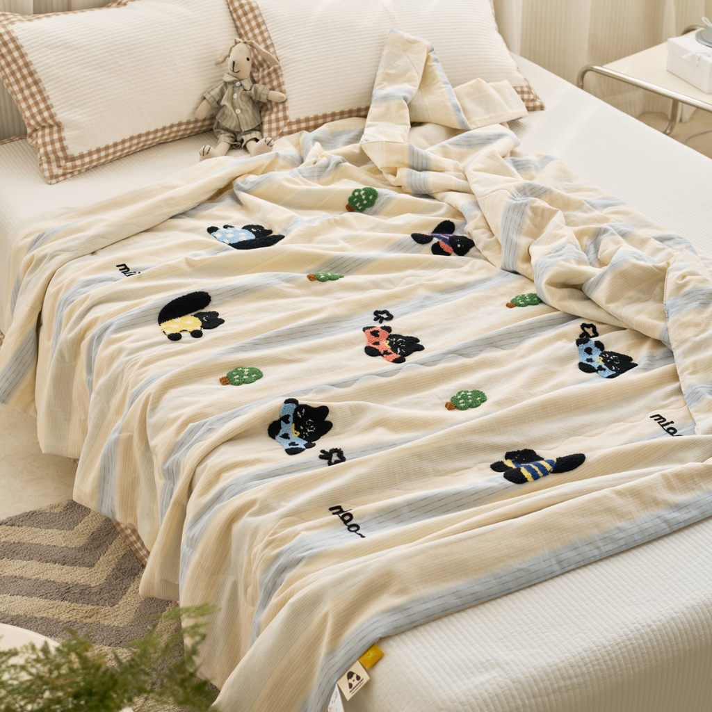 91家纺网 家纺一手货源 找家纺 洋铭区（原狠狠爱） 2025新款双层纱毛巾绣夏被夏凉被空调被 告白小猫