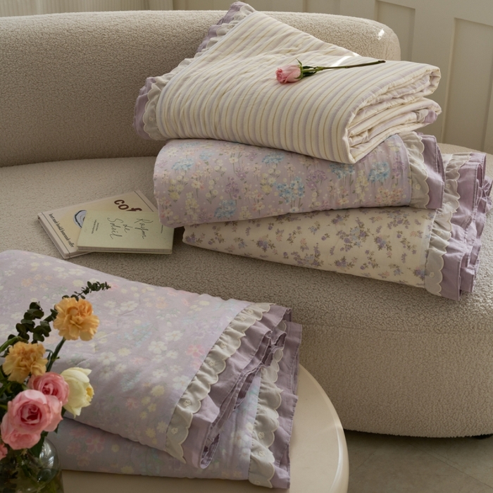 91家纺网 家纺一手货源 找家纺 洋铭区（原狠狠爱） 2025新款A类双层纱双层花边款系列夏被夏凉被空调被 叠拍图