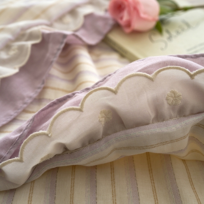 91家纺网 家纺一手货源 找家纺 洋铭区（原狠狠爱） 2025新款A类双层纱双层花边款系列夏被夏凉被空调被 芋泥紫条