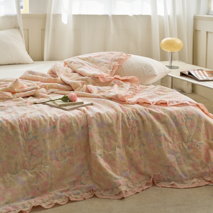 91家纺网 家纺一手货源 找家纺 洋铭区（原狠狠爱） 2025新款A类双层纱双层花边款系列夏被夏凉被空调被 飞燕粉花