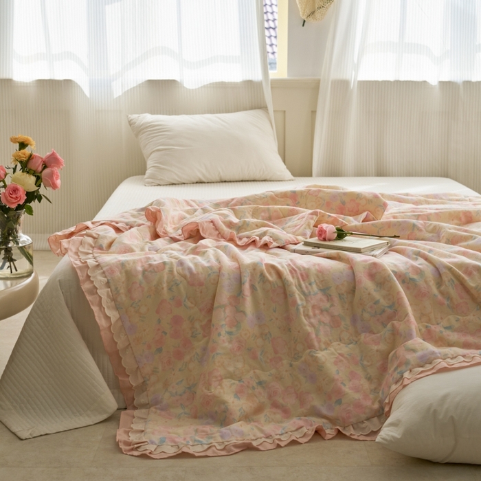 91家纺网 家纺一手货源 找家纺 洋铭区（原狠狠爱） 2025新款A类双层纱双层花边款系列夏被夏凉被空调被 飞燕粉花