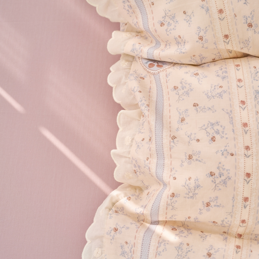 91家纺网 家纺一手货源 找家纺 洋铭区（原狠狠爱） 2025新款花边全棉双层纱四件套 朵朵兰