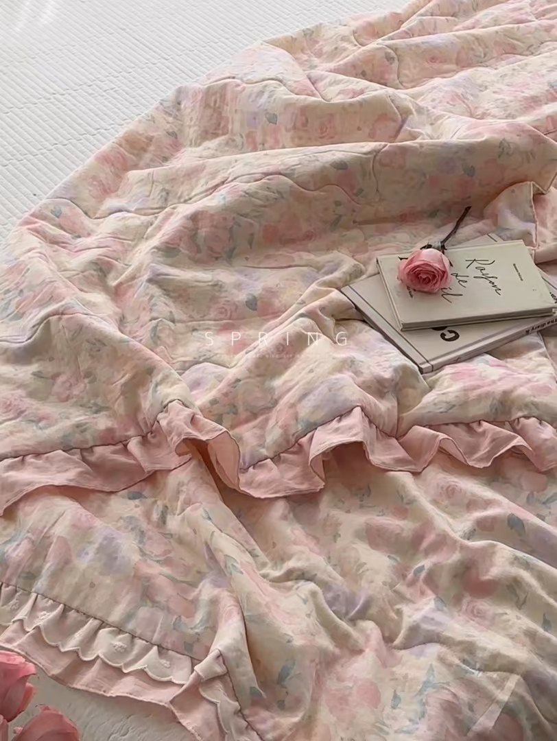 91家纺网 家纺一手货源 找家纺 洋铭区（原狠狠爱） 2025新款A类双层纱双层花边款系列夏被夏凉被空调被 飞燕粉花