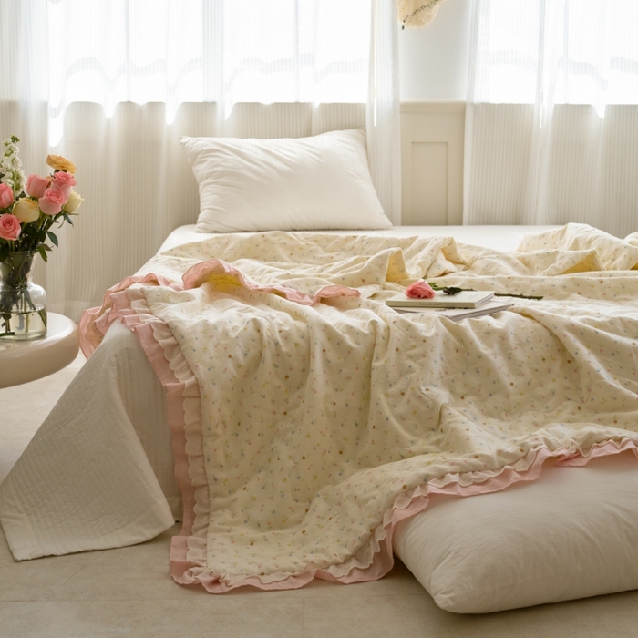 91家纺网 家纺一手货源 找家纺 洋铭区（原狠狠爱） 2025新款A类双层纱双层花边款系列夏被夏凉被空调被 初夏碎花