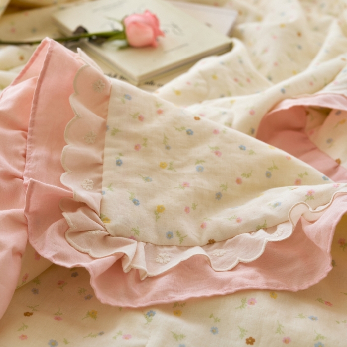 91家纺网 家纺一手货源 找家纺 洋铭区（原狠狠爱） 2025新款A类双层纱双层花边款系列夏被夏凉被空调被 初夏碎花