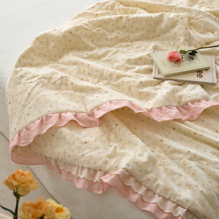 91家纺网 家纺一手货源 找家纺 洋铭区（原狠狠爱） 2025新款A类双层纱双层花边款系列夏被夏凉被空调被 初夏碎花