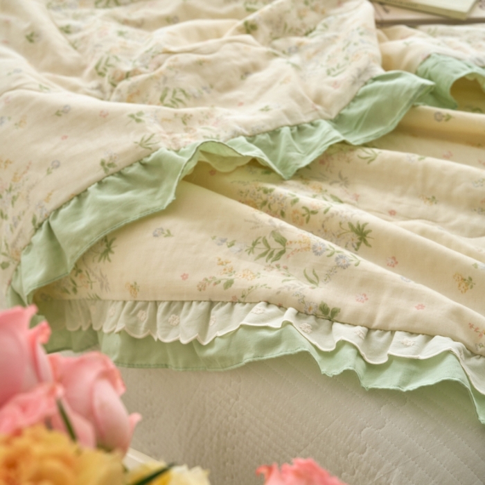 91家纺网 家纺一手货源 找家纺 洋铭区（原狠狠爱） 2025新款A类双层纱双层花边款系列夏被夏凉被空调被 春日樱草