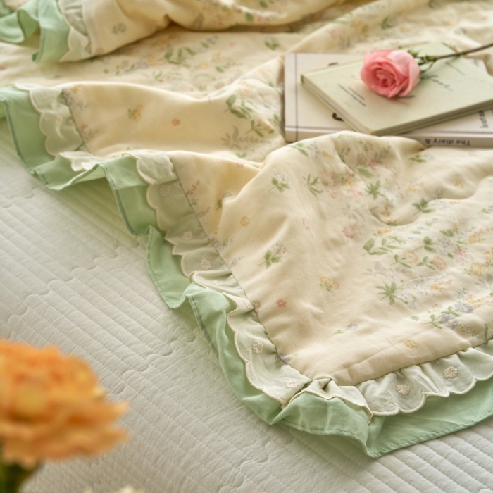 91家纺网 家纺一手货源 找家纺 洋铭区（原狠狠爱） 2025新款A类双层纱双层花边款系列夏被夏凉被空调被 春日樱草