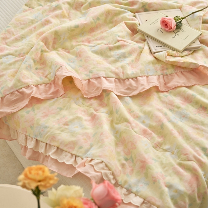 91家纺网 家纺一手货源 找家纺 洋铭区（原狠狠爱） 2025新款A类双层纱双层花边款系列夏被夏凉被空调被 蔷薇花开