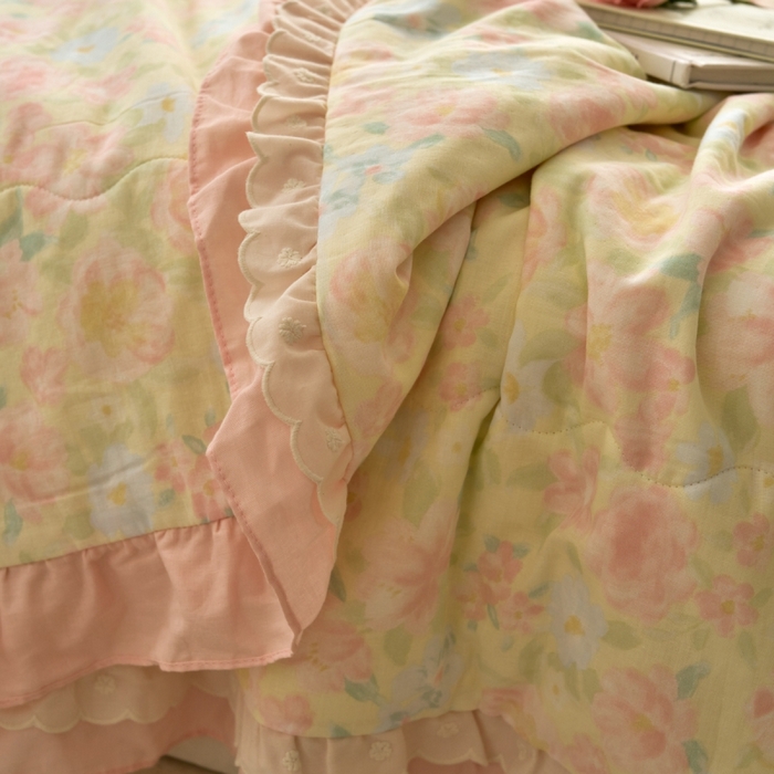 91家纺网 家纺一手货源 找家纺 洋铭区（原狠狠爱） 2025新款A类双层纱双层花边款系列夏被夏凉被空调被 蔷薇花开