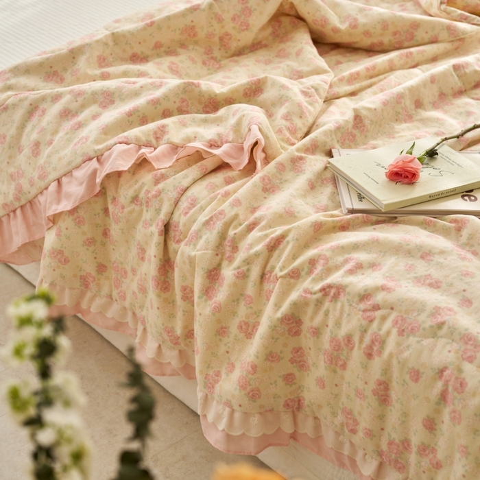 91家纺网 家纺一手货源 找家纺 洋铭区（原狠狠爱） 2025新款A类双层纱双层花边款系列夏被夏凉被空调被 朵朵玫瑰