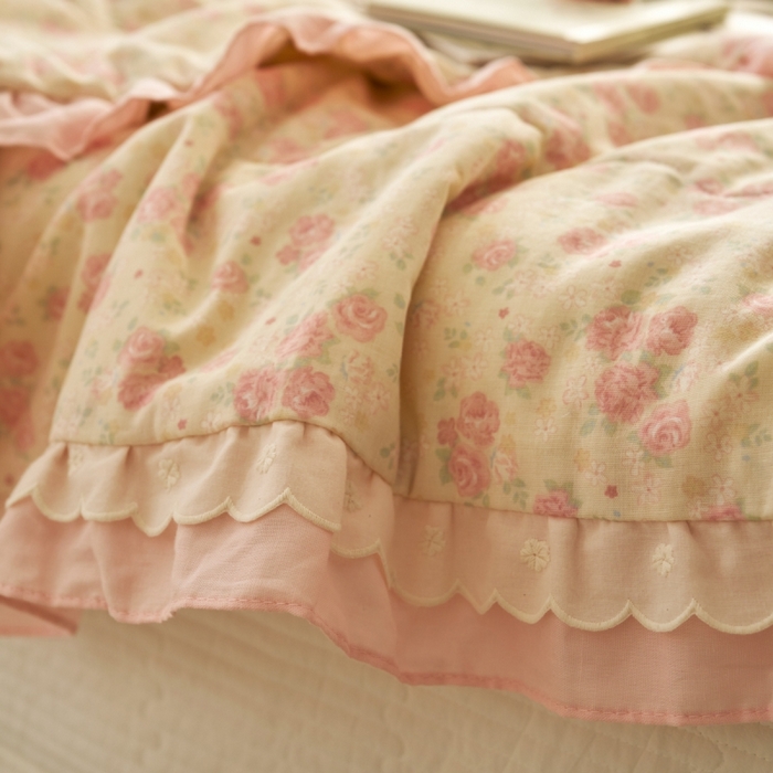 91家纺网 家纺一手货源 找家纺 洋铭区（原狠狠爱） 2025新款A类双层纱双层花边款系列夏被夏凉被空调被 朵朵玫瑰