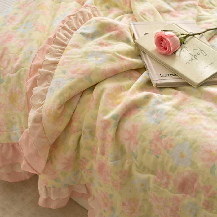 91家纺网 家纺一手货源 找家纺 洋铭区（原狠狠爱） 2025新款A类双层纱双层花边款系列夏被夏凉被空调被 蔷薇花开