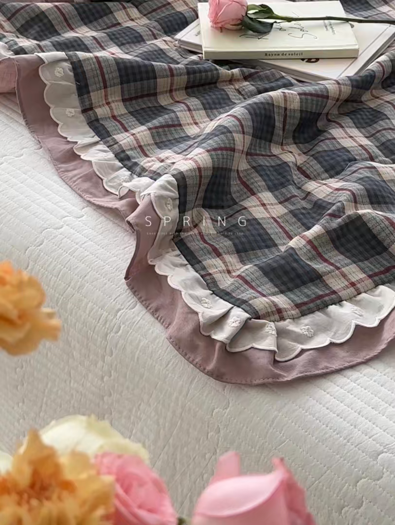 91家纺网 家纺一手货源 找家纺 洋铭区（原狠狠爱） 2025新款A类双层纱双层花边款系列夏被夏凉被空调被 复古小格