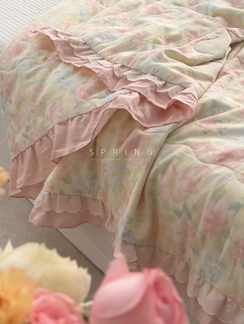 91家纺网 家纺一手货源 找家纺 洋铭区（原狠狠爱） 2025新款A类双层纱双层花边款系列夏被夏凉被空调被 蔷薇花开