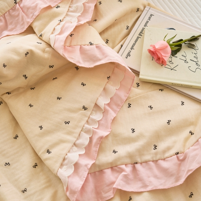 91家纺网 家纺一手货源 找家纺 洋铭区（原狠狠爱） 2025新款A类双层纱双层花边款系列夏被夏凉被空调被 小小蝴蝶结