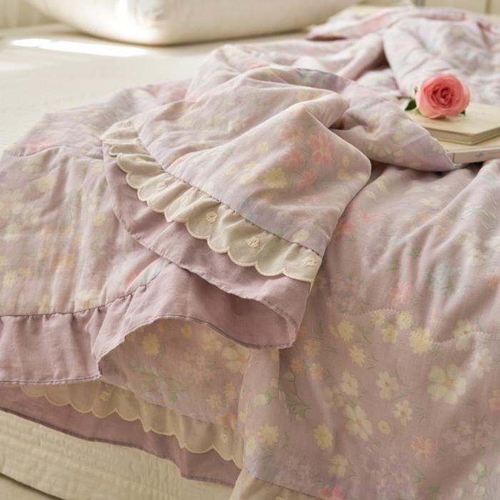 91家纺网 家纺一手货源 找家纺 洋铭区（原狠狠爱） 2025新款A类双层纱双层花边款系列夏被夏凉被空调被 小紫雏菊