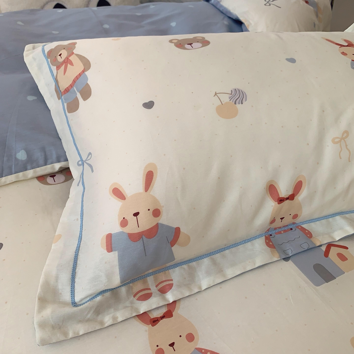 91家纺网 家纺一手货源 找家纺 莱豫家纺 2025新款亲肤舒适小清新印花全棉纯棉四件套-第二批 亲密伙伴