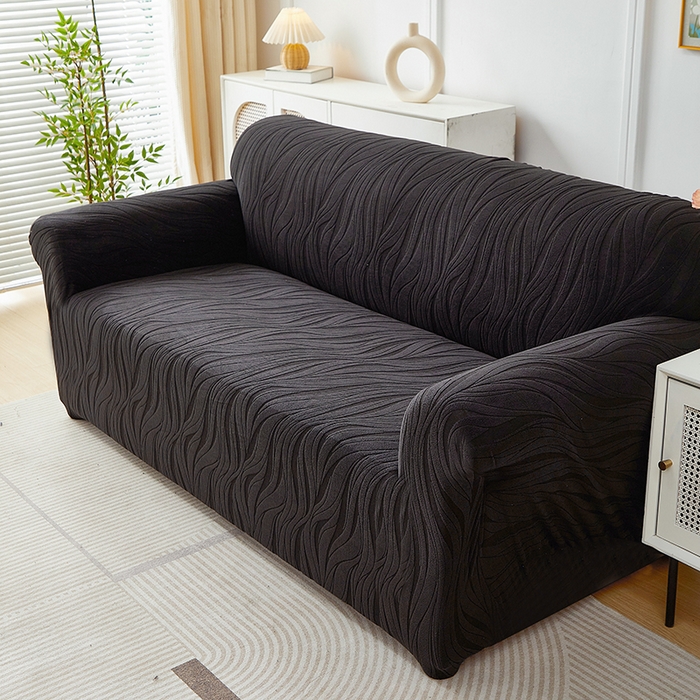 91家纺网 家纺一手货源 找家纺 共鸣沙发套 2025春夏新款水波纹弹力提花全包万能沙发套单沙发套全包款 黑色