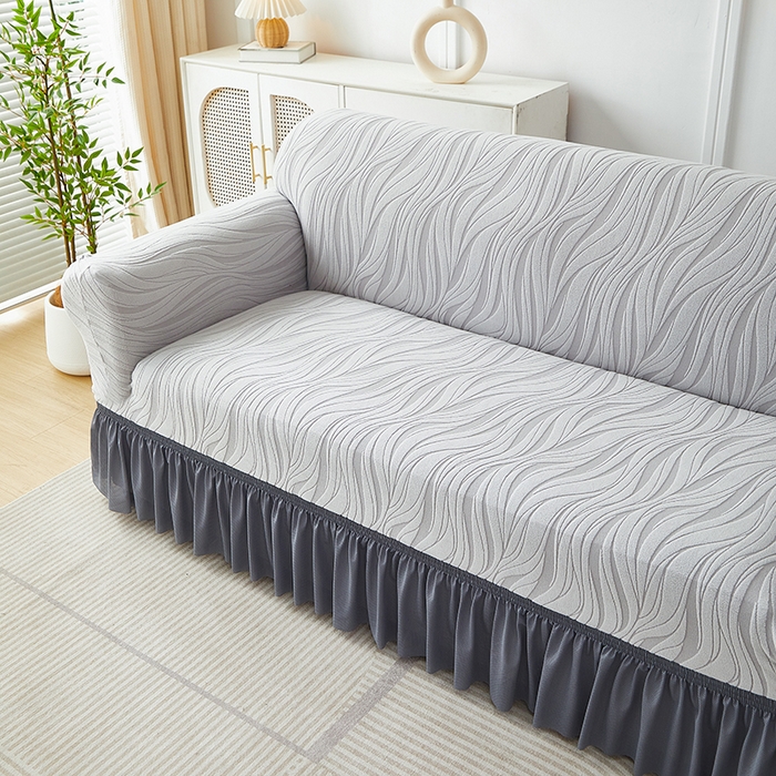 91家纺网 家纺一手货源 找家纺 共鸣沙发套 2025春夏新款水波纹裙摆弹力提花全包万能沙发套单沙发套裙摆款 浅灰色