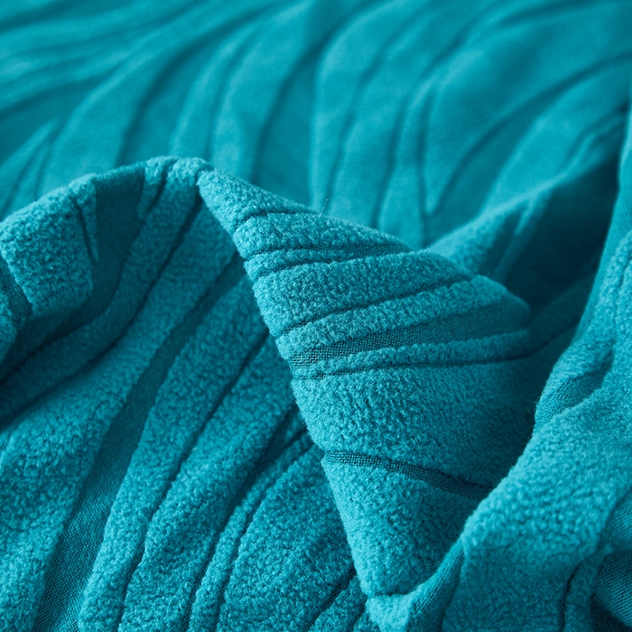 91家纺网 家纺一手货源 找家纺 共鸣沙发套 2025春夏新款水波纹裙摆弹力提花全包万能沙发套单沙发套裙摆款 橄榄绿