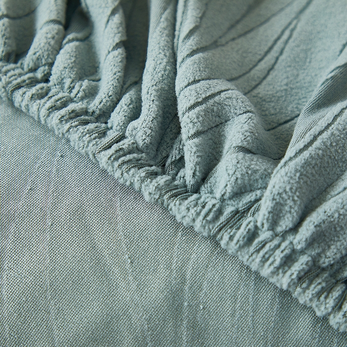 91家纺网 家纺一手货源 找家纺 共鸣沙发套 2025春夏新款水波纹弹力提花全包万能沙发套单沙发套全包款 墨绿色