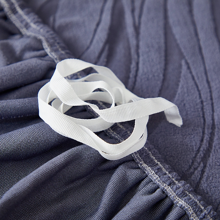 91家纺网 家纺一手货源 找家纺 共鸣沙发套 2025春夏新款水波纹弹力提花全包万能沙发套单沙发套全包款 深灰色（偏蓝）