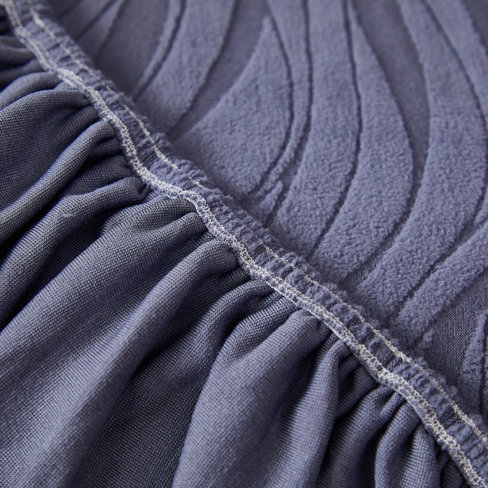 91家纺网 家纺一手货源 找家纺 共鸣沙发套 2025春夏新款水波纹弹力提花全包万能沙发套单沙发套全包款 深灰色（偏蓝）