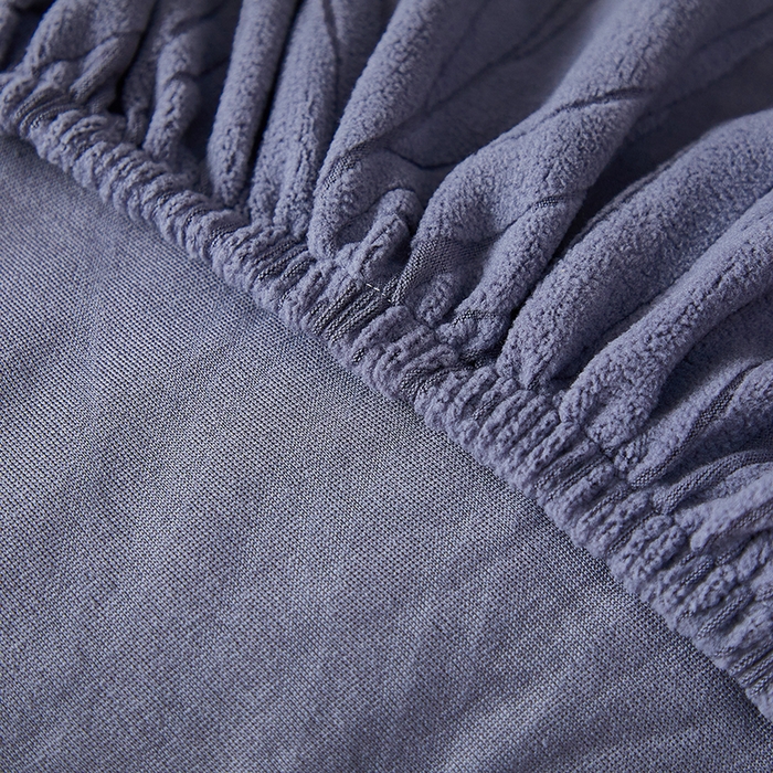 91家纺网 家纺一手货源 找家纺 共鸣沙发套 2025春夏新款水波纹弹力提花全包万能沙发套单沙发套全包款 深灰色（偏蓝）