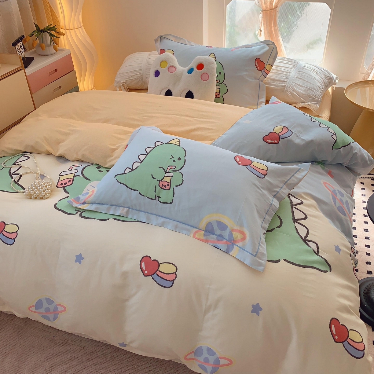 91家纺网 家纺一手货源 找家纺 莱豫家纺 2025新款亲肤舒适小清新印花全棉纯棉四件套-第二批 星际恐龙