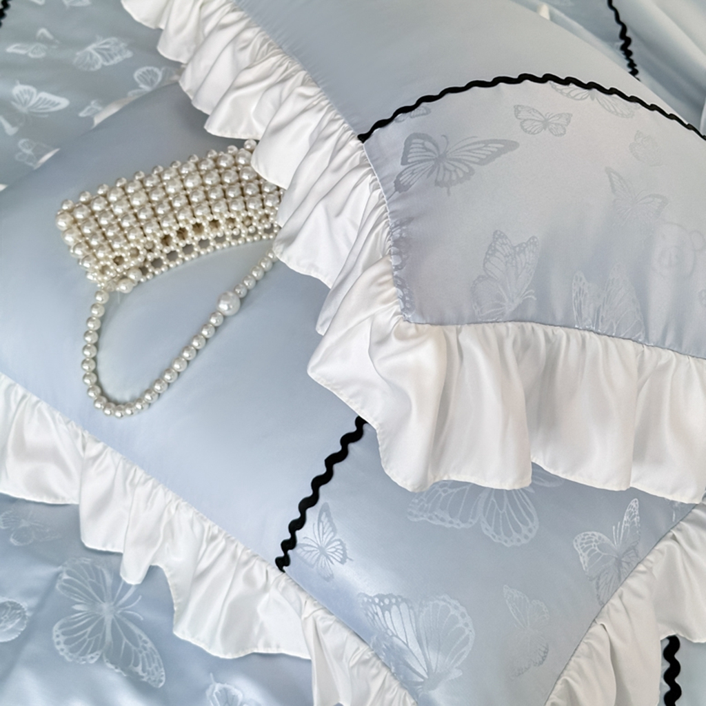 91家纺网 家纺一手货源 找家纺 米彩家纺 2025新款A类水洗真丝亮光浮雕洛丽塔夏被夏凉被空调被四件套 天兰