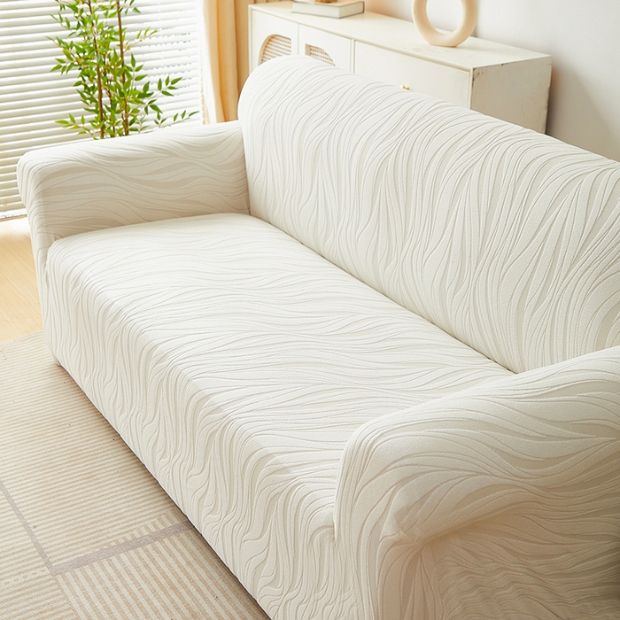 91家纺网 家纺一手货源 找家纺 共鸣沙发套 2025春夏新款水波纹弹力提花全包万能沙发套单沙发套全包款 象牙白