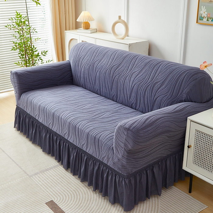 91家纺网 家纺一手货源 找家纺 共鸣沙发套 2025春夏新款水波纹裙摆弹力提花全包万能沙发套单沙发套裙摆款 深灰色（偏蓝）