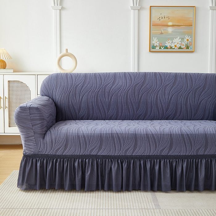 91家纺网 家纺一手货源 找家纺 共鸣沙发套 2025春夏新款水波纹裙摆弹力提花全包万能沙发套单沙发套裙摆款 深灰色（偏蓝）