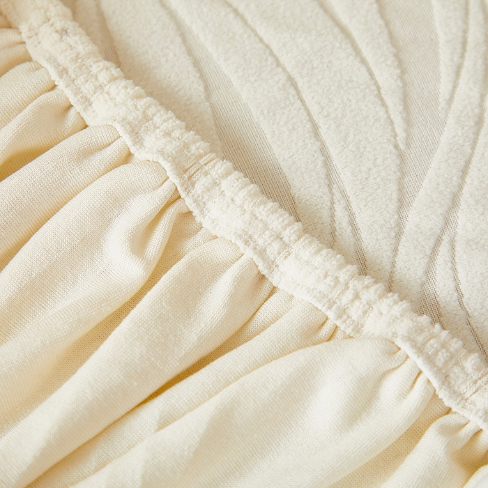 91家纺网 家纺一手货源 找家纺 共鸣沙发套 2025春夏新款水波纹弹力提花全包万能沙发套单沙发套全包款 象牙白