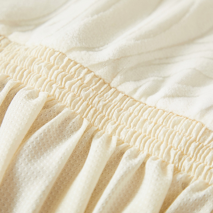 91家纺网 家纺一手货源 找家纺 共鸣沙发套 2025春夏新款水波纹裙摆弹力提花全包万能沙发套单沙发套裙摆款 象牙白