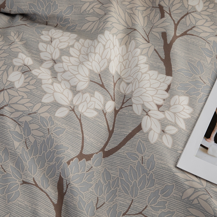 91家纺网 家纺一手货源 找家纺 果洋家纺 2025新款水洗双层纱复古纽扣款轻奢风小碎花系列四件套 粉黛-灰