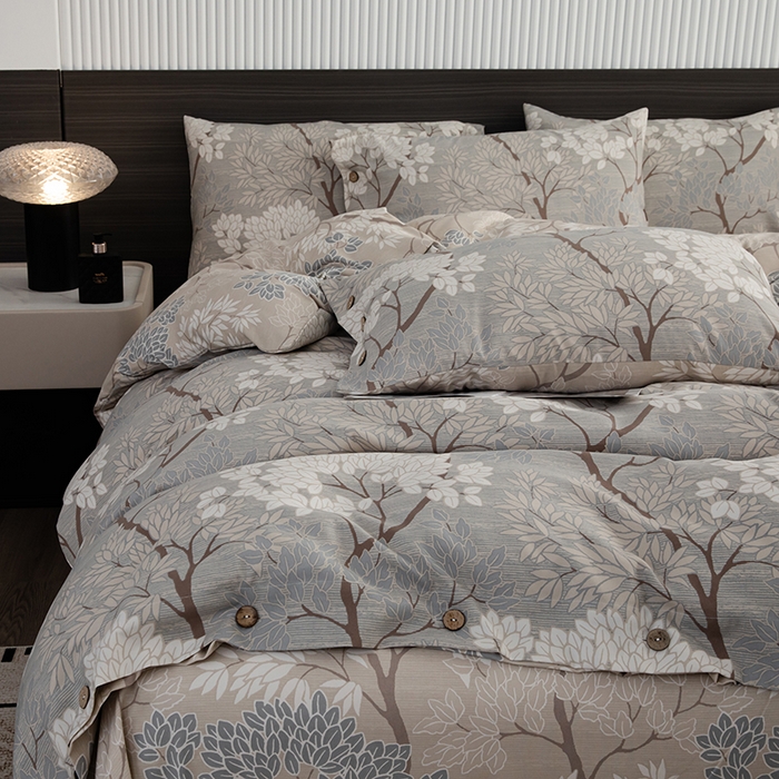 91家纺网 家纺一手货源 找家纺 果洋家纺 2025新款水洗双层纱复古纽扣款轻奢风小碎花系列四件套 粉黛-灰