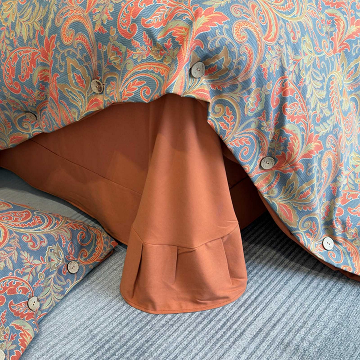 91家纺网 家纺一手货源 找家纺 果洋家纺 2025新款水洗双层纱复古纽扣款轻奢风小碎花系列四件套 凤舞