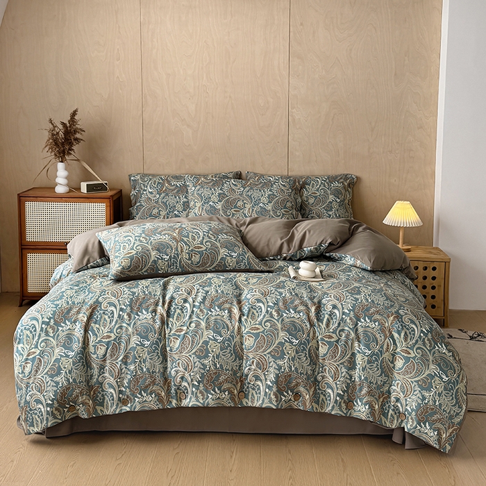 91家纺网 家纺一手货源 找家纺 果洋家纺 2025新款水洗双层纱复古纽扣款轻奢风小碎花系列四件套 凤舞蓝