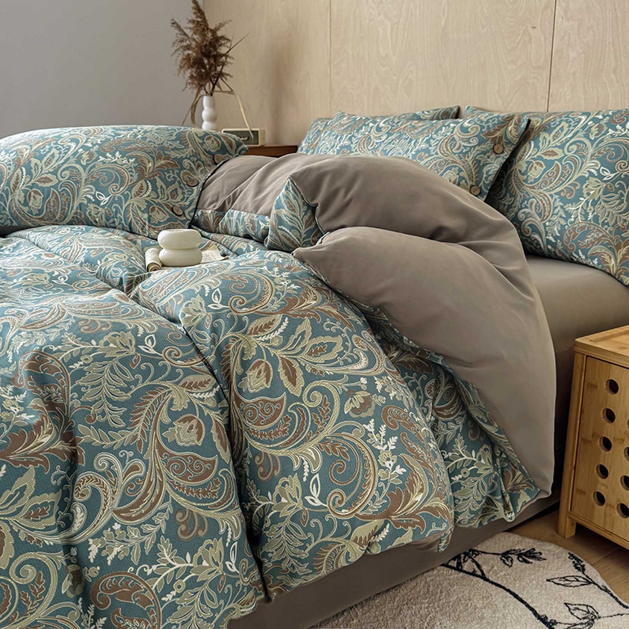 91家纺网 家纺一手货源 找家纺 果洋家纺 2025新款水洗双层纱复古纽扣款轻奢风小碎花系列四件套 凤舞蓝