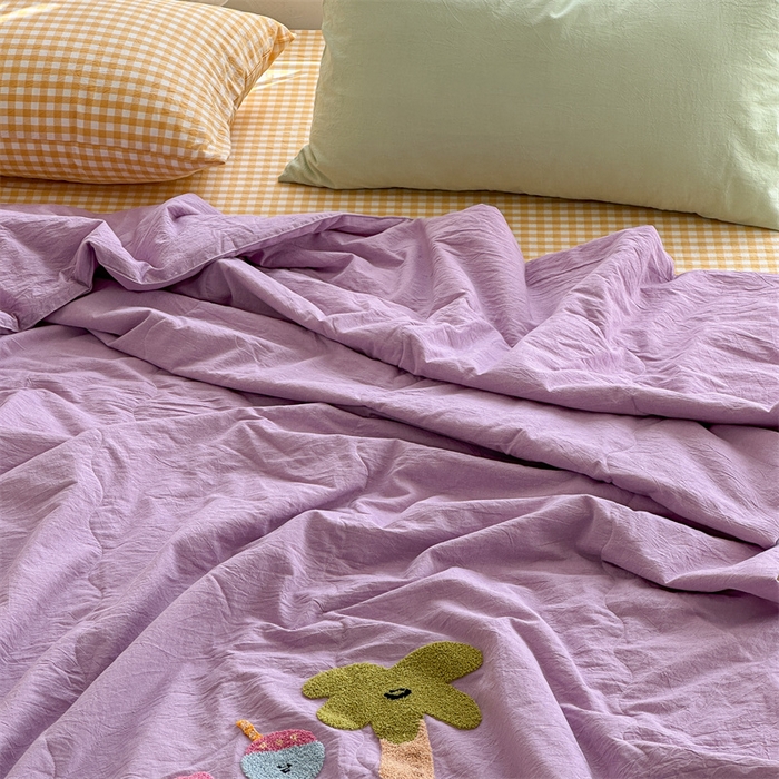 91家纺网 家纺一手货源 找家纺 洋铭区（原狠狠爱） 2025新款卡通毛巾绣水洗棉夏被夏凉被空调被四件套 芋香小树