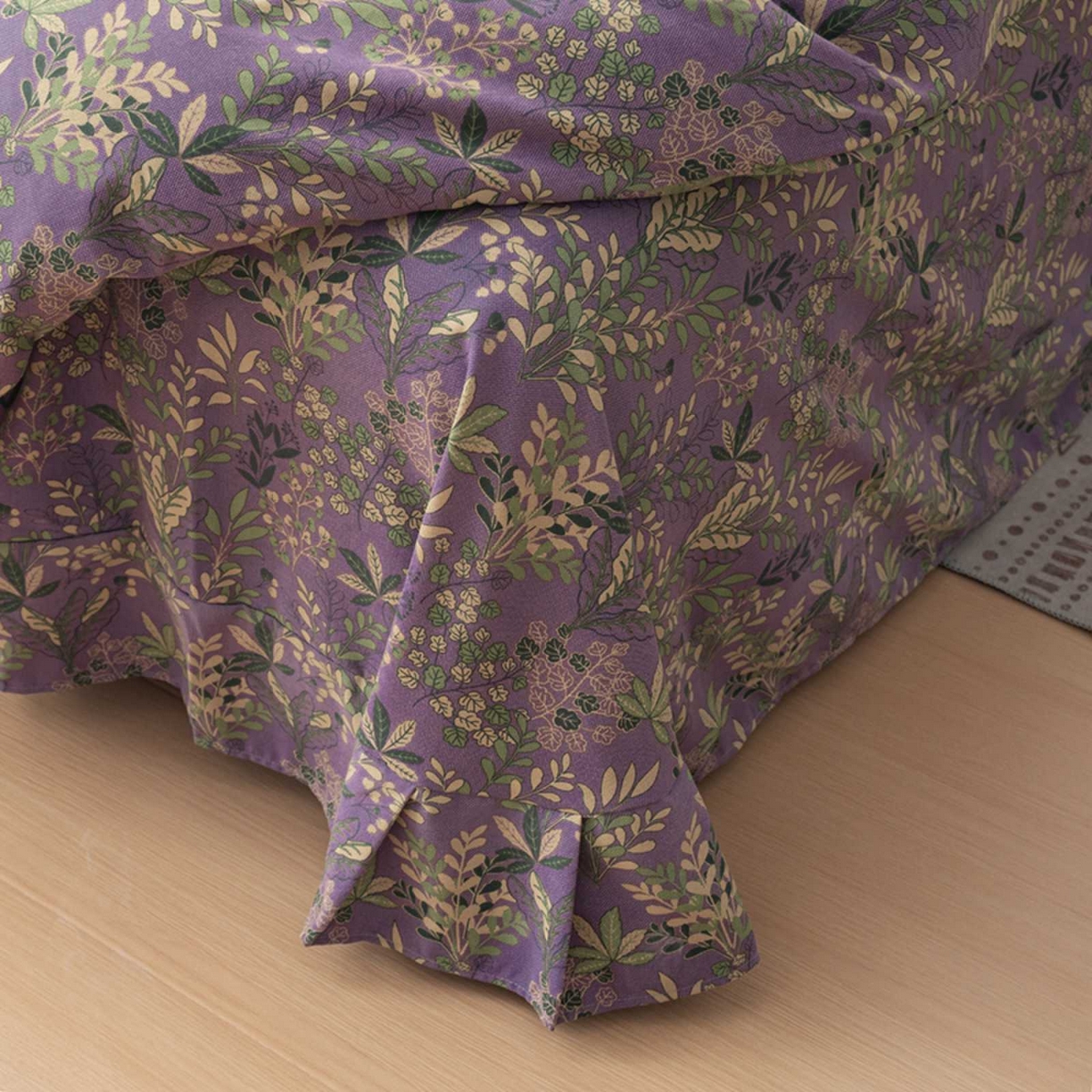 91家纺网 家纺一手货源 找家纺 果洋家纺 2025新款水洗双层纱复古纽扣款轻奢风小碎花系列四件套 花花世界-紫