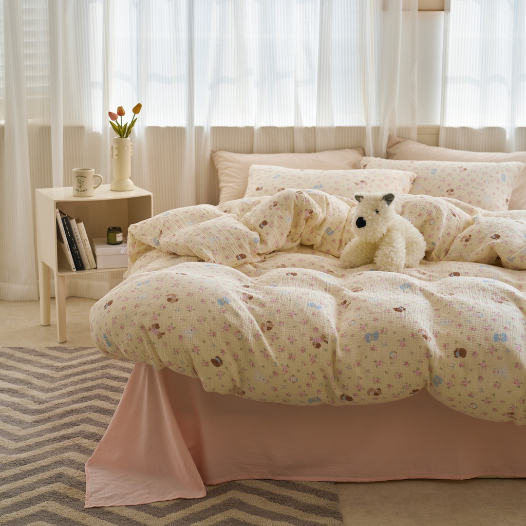 91家纺网 家纺一手货源 找家纺 洋铭区（原狠狠爱） 2025新款全棉纯棉皱皱纱四件套 小狗花园