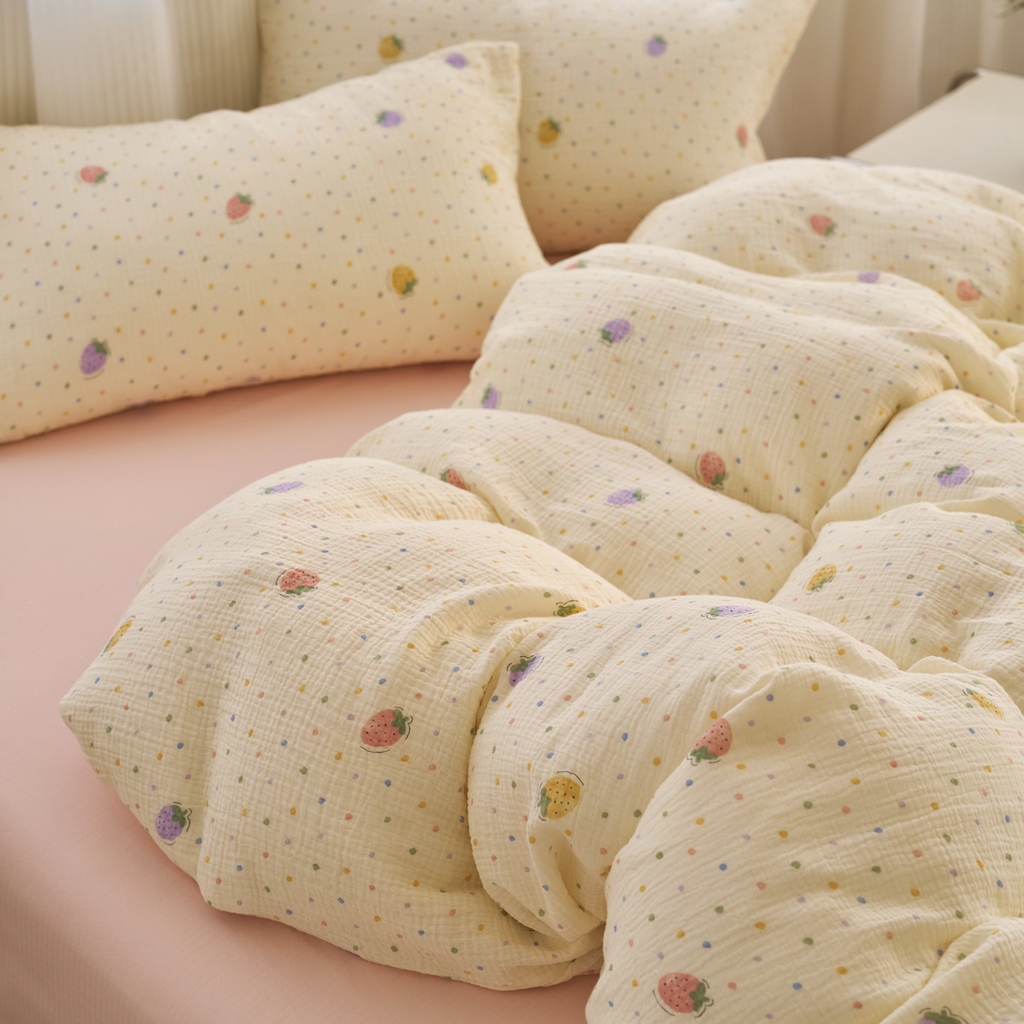 91家纺网 家纺一手货源 找家纺 洋铭区（原狠狠爱） 2025新款全棉纯棉皱皱纱四件套 梦幻草莓