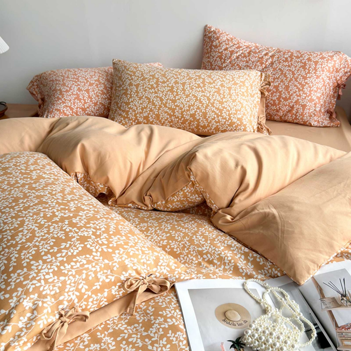 91家纺网 家纺一手货源 找家纺 果洋家纺 2025新款水洗双层纱复古纽扣款轻奢风小碎花系列四件套 金枝玉叶-黄