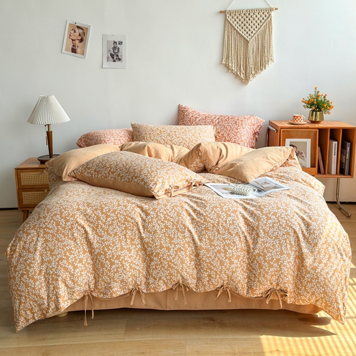 91家纺网 家纺一手货源 找家纺 果洋家纺 2025新款水洗双层纱复古纽扣款轻奢风小碎花系列四件套 金枝玉叶-黄