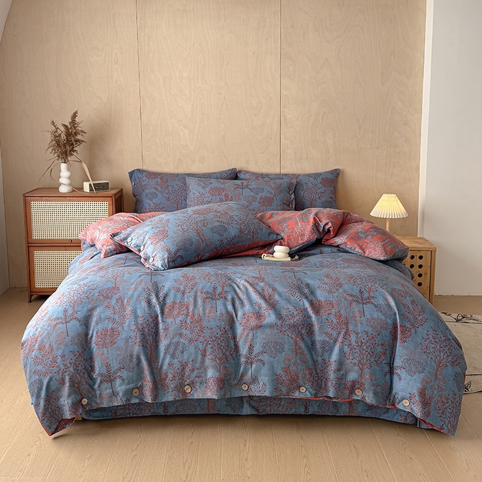 91家纺网 家纺一手货源 找家纺 果洋家纺 2025新款水洗双层纱复古纽扣款轻奢风小碎花系列四件套 森林奇缘