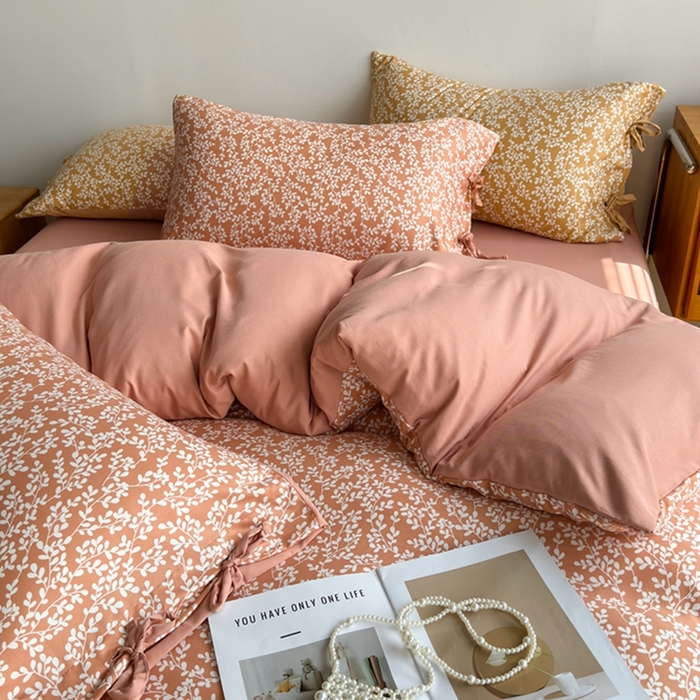 91家纺网 家纺一手货源 找家纺 果洋家纺 2025新款水洗双层纱复古纽扣款轻奢风小碎花系列四件套 金枝玉叶-藕粉