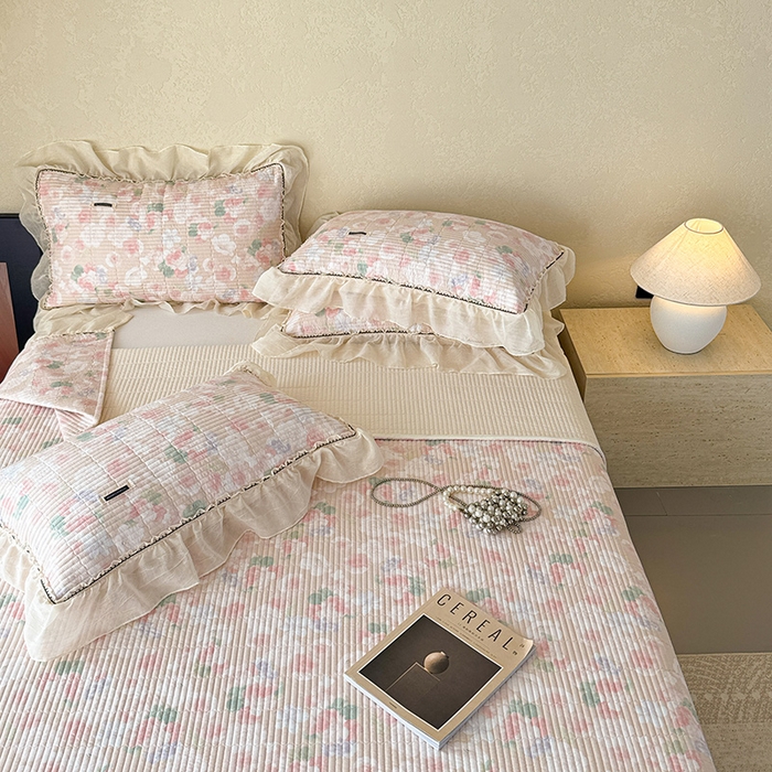 91家纺网 家纺一手货源 找家纺 （总）蓝邻家纺 2025春夏新款全棉纯棉双层纱织带款床盖-场景二